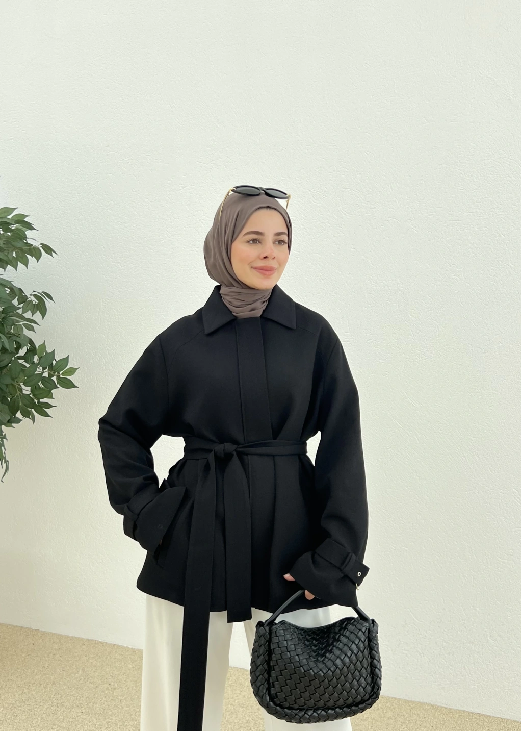 جكيت اسود بحزام - KP7093