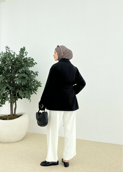 جكيت اسود بحزام - KP7093