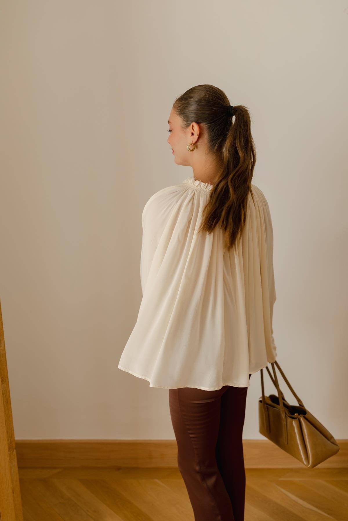 بلوزة شيفون سكري - KP4262