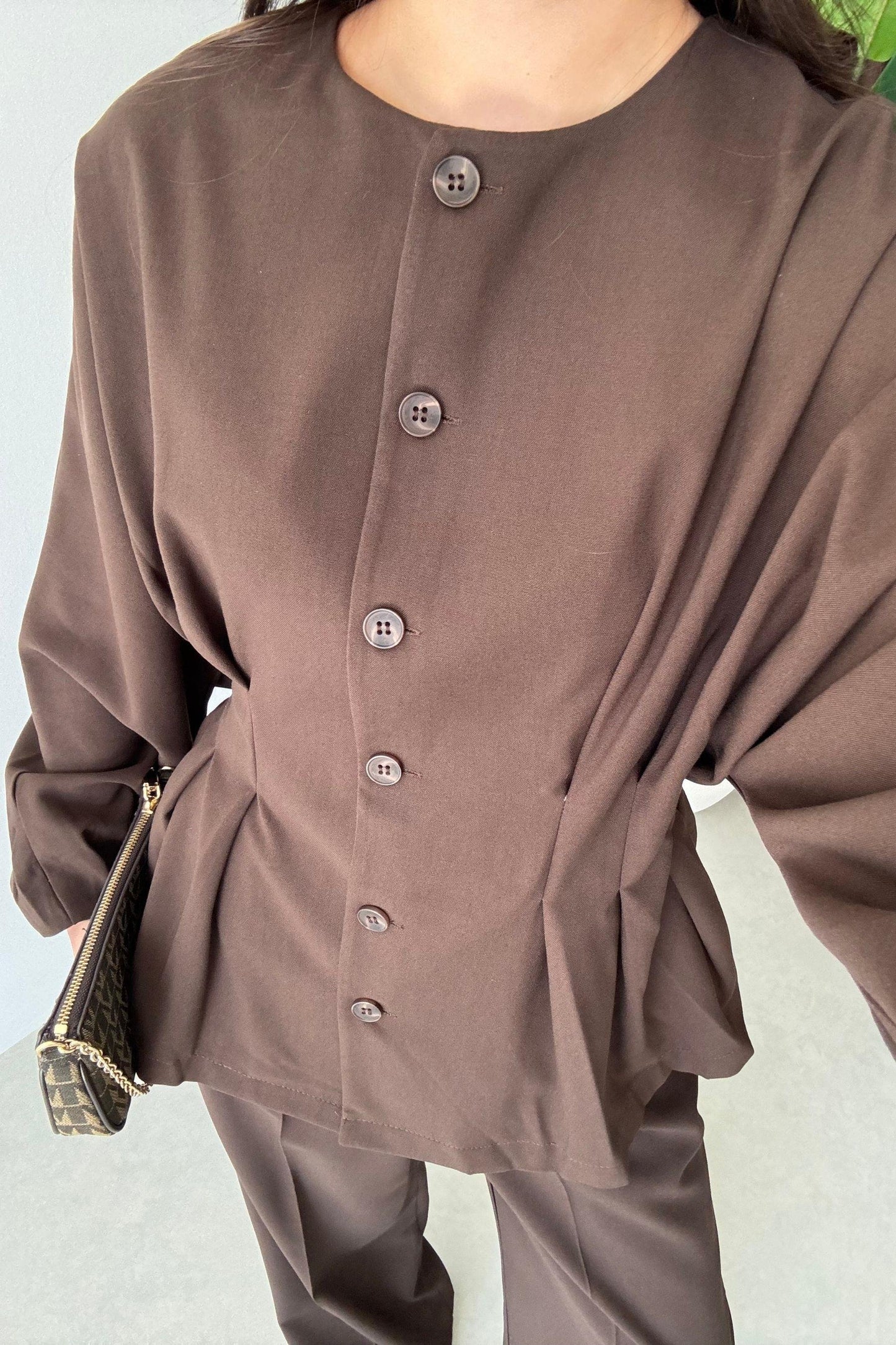 طقم جكيت مخصر مع بنطلون بني - KP1344