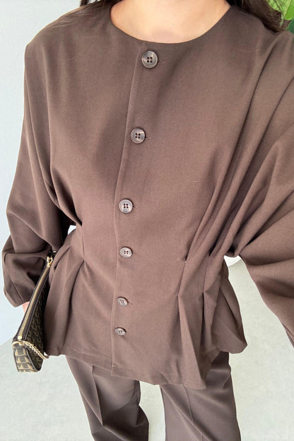 طقم جكيت مخصر مع بنطلون بني - KP1344