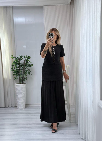 طقم بلوزة مع تنورة اسود - KP1363