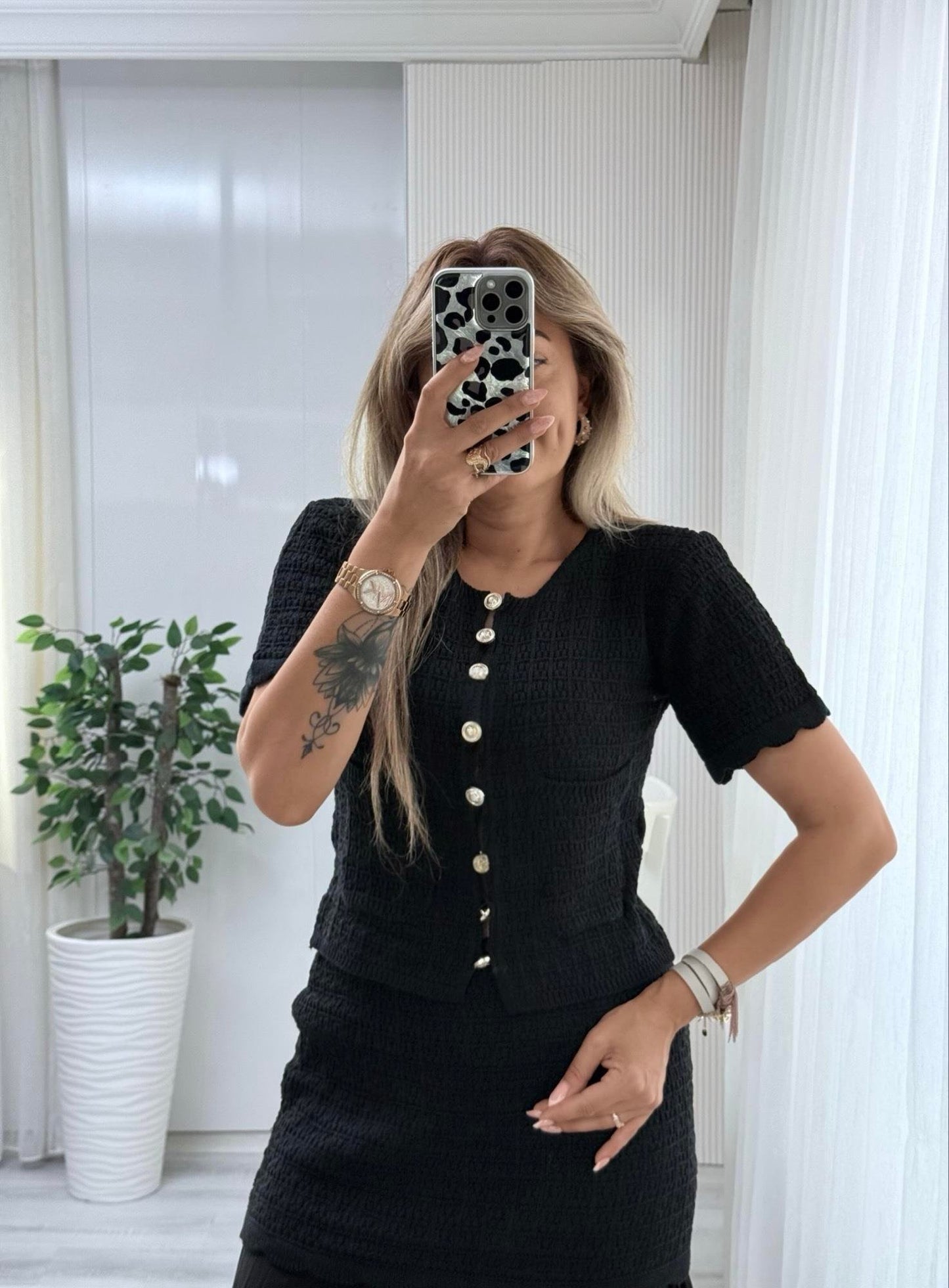 طقم بلوزة مع تنورة اسود - KP1363