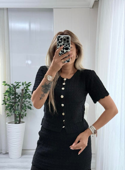 طقم بلوزة مع تنورة اسود - KP1363