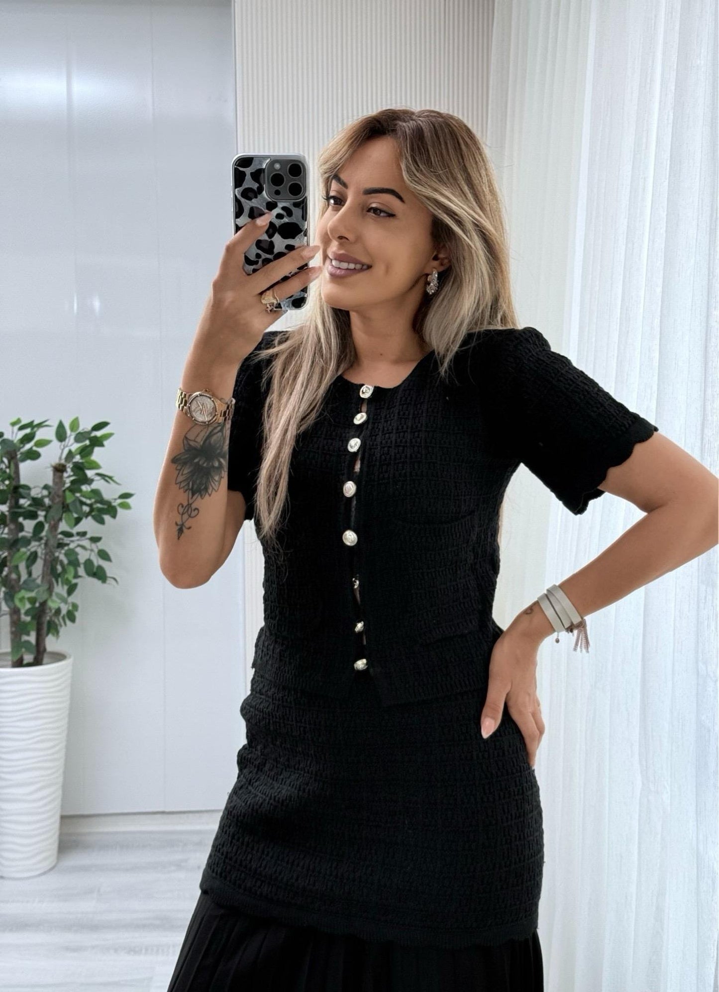 طقم بلوزة مع تنورة اسود - KP1363