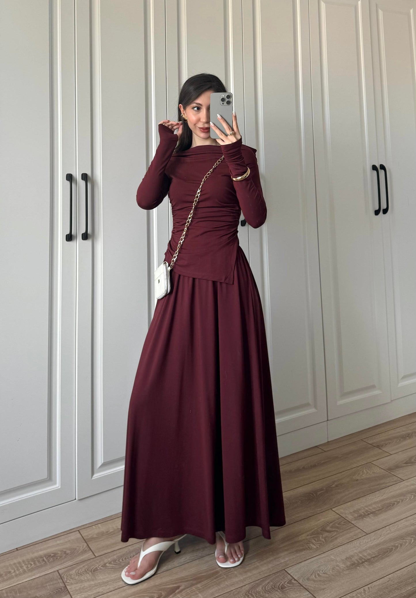 طقم بلوزة مع تنورة خمري - KP1225