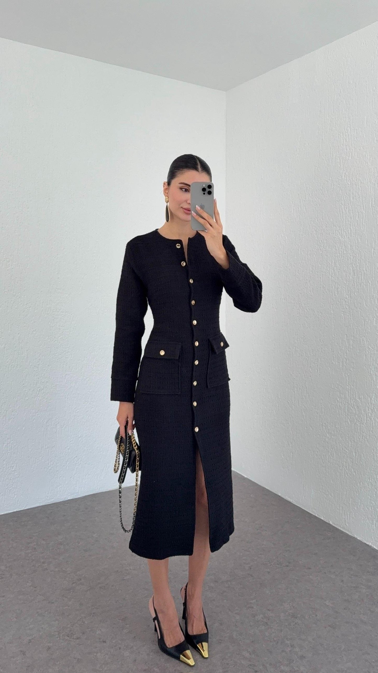 فستان ميدي اسود بأزرار - KP2230