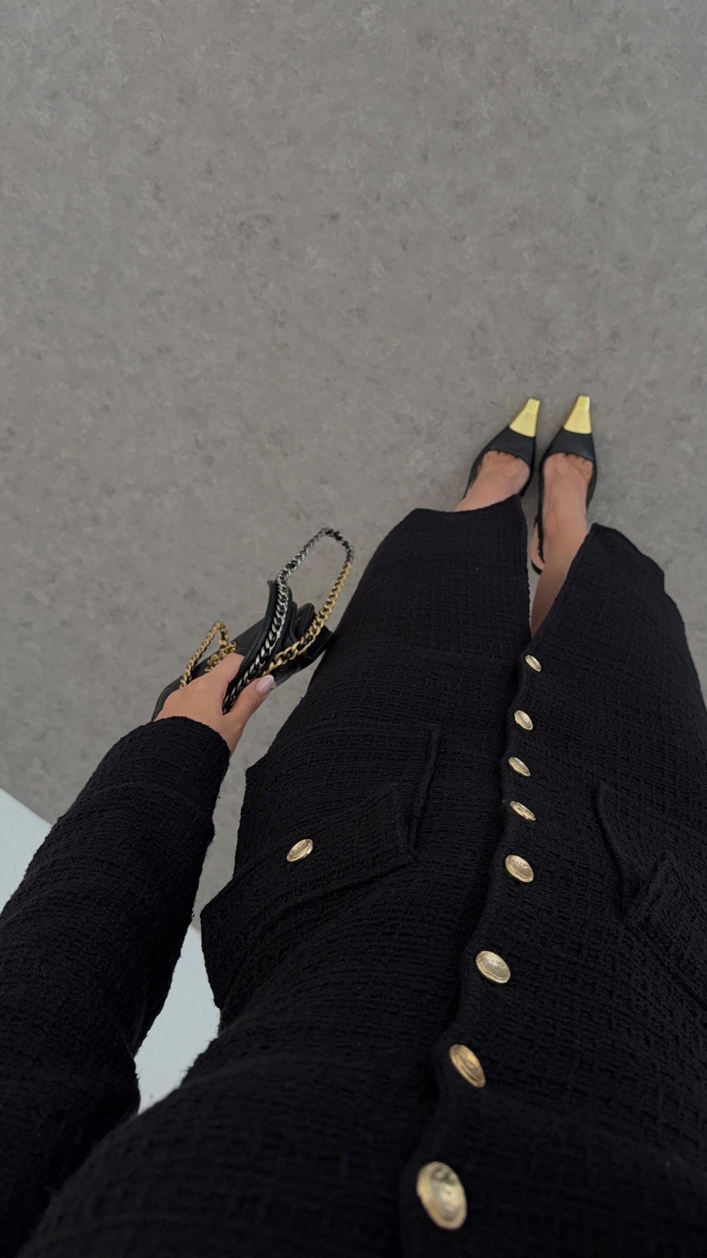 فستان ميدي اسود بأزرار - KP2230