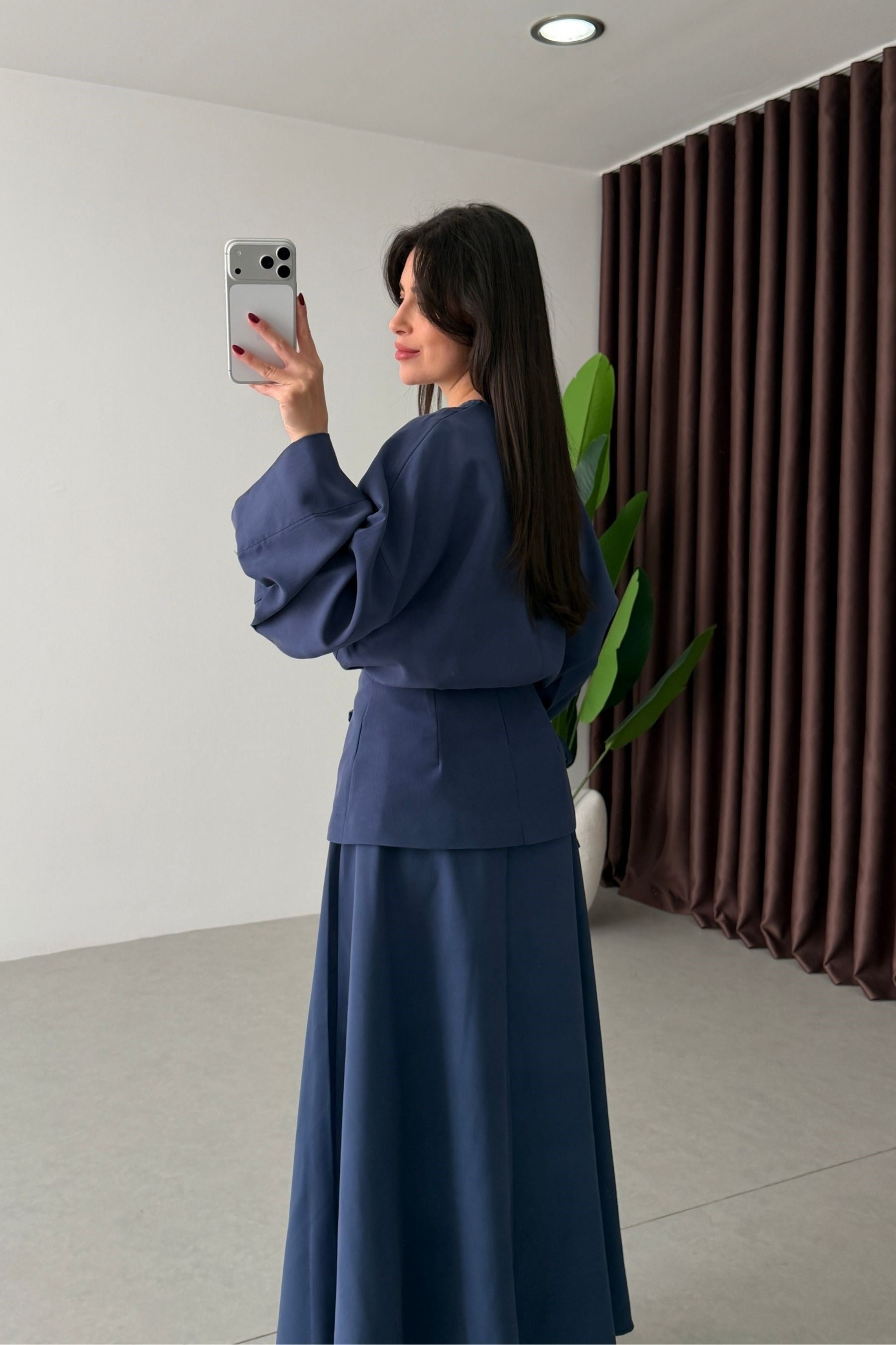 طقم بلوزة مع تنورة كحلي - KP1556