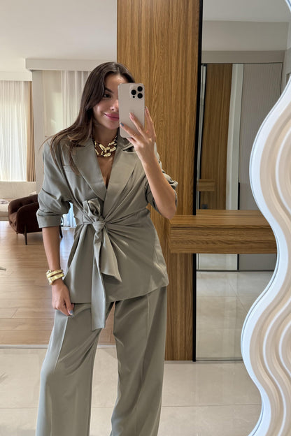 طقم بليزر ربط مع بنطلون اخضر - KP1384