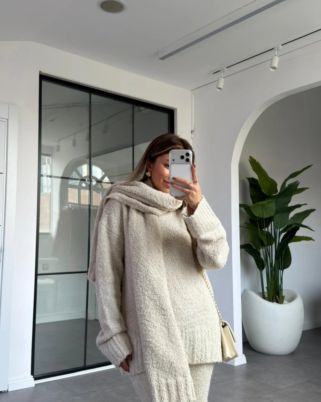 طقم صوف مع لفحة بيج - KP1446