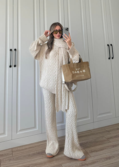 طقم بيج غامق مجدل بلفحة - KP1405