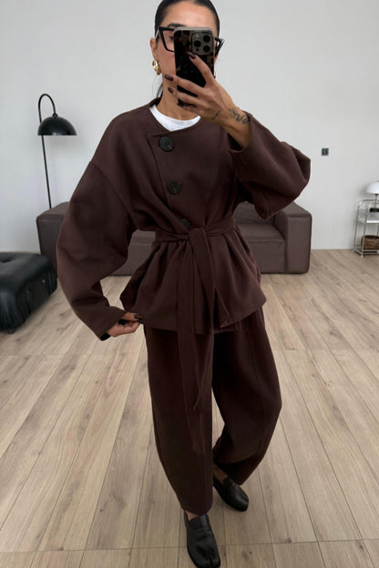 طقم بأزرار بني - KP1466