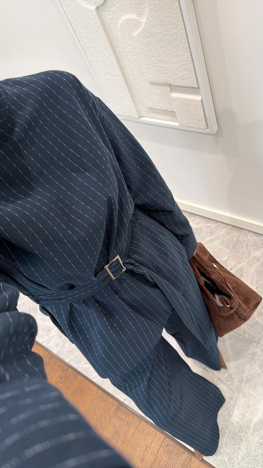 طقم كحلي مخطط بحزام - KP1452