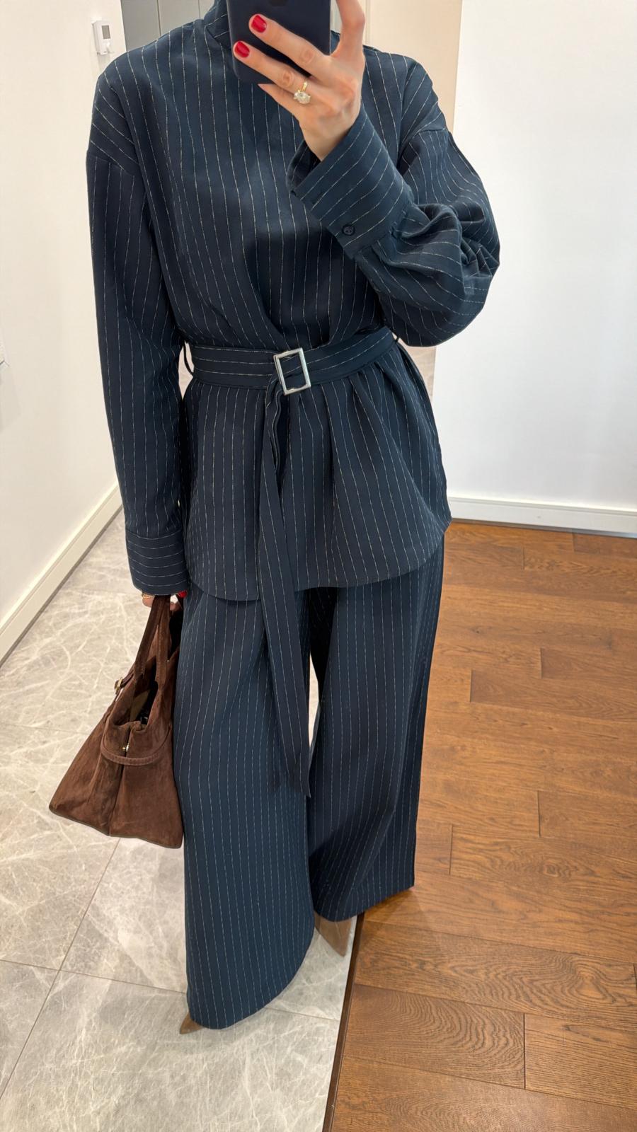 طقم كحلي مخطط بحزام - KP1452