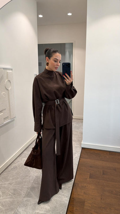 طقم بني مخطط بحزام - KP1452