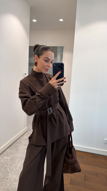 طقم بني مخطط بحزام - KP1452